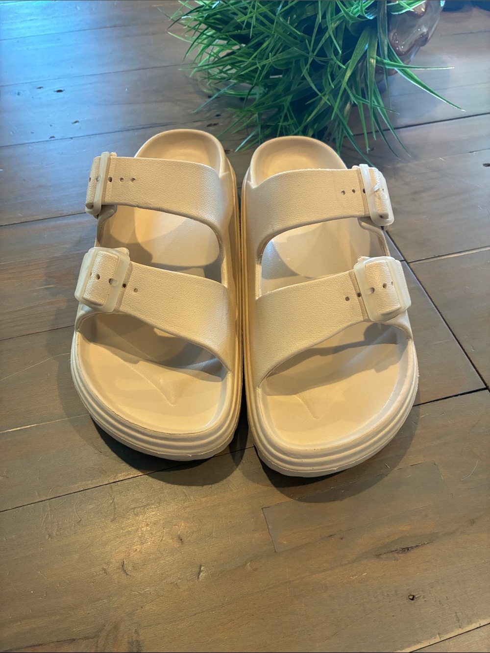 Cream Double Buckle Slide Sandals
Chunky platform style - Picture 5 of 6